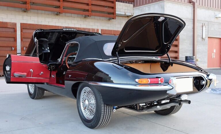 
								1967 Jaguar XKE Series I Black full									