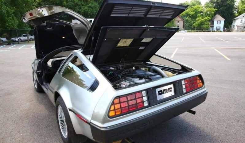 
								1981 DeLorean DMC-12 PRV V6 full									