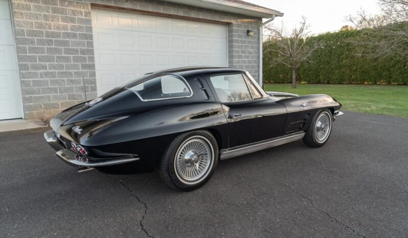 
								1963 Chevrolet Corvette Split-Window V8 4-Speed full									