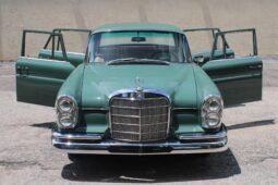 1962 Mercedes-Benz 220 Sedan
