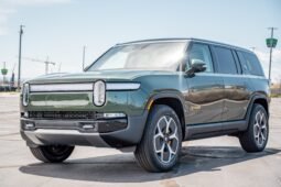 2023 Rivian R1S Adventure Green