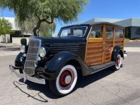 1935 Ford Woodie Wagon