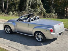 2004 Chevrolet SSR V8