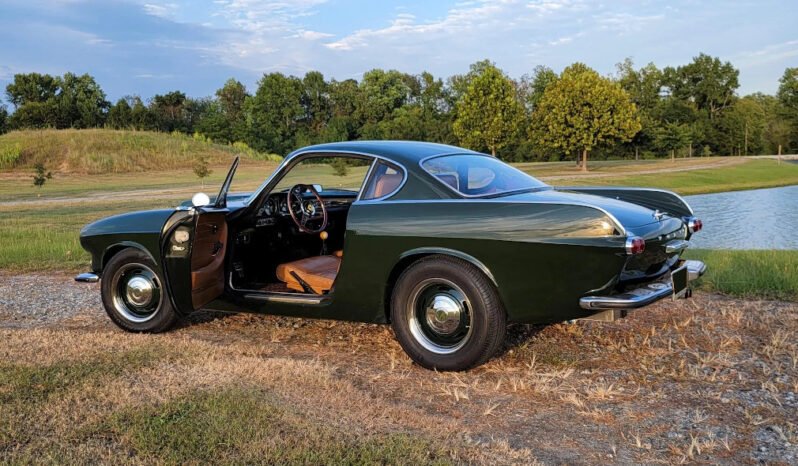 
								1969 Volvo 1800S full									