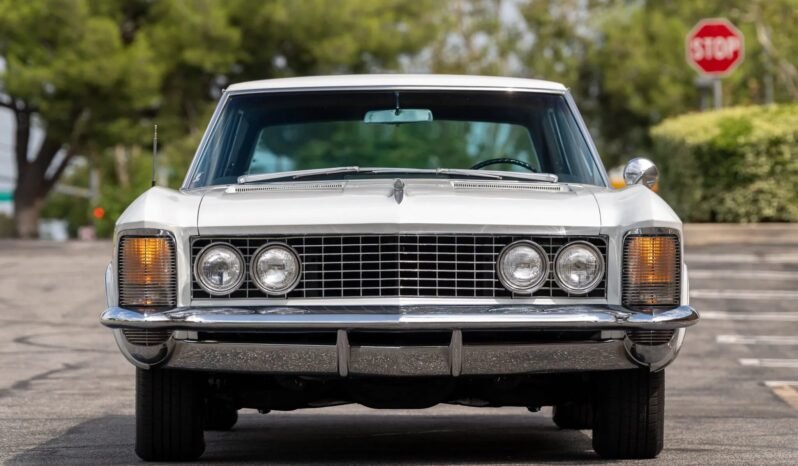 
								1964 Buick Riviera White full									