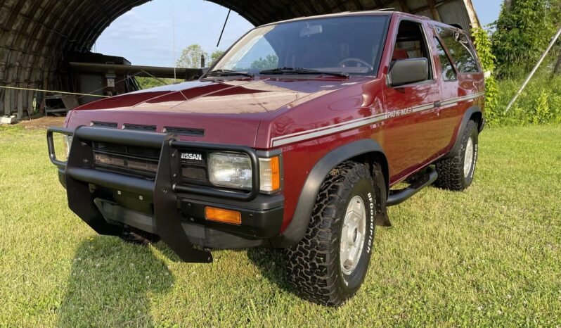 
								1988 Nissan Pathfinder SE V6 full									