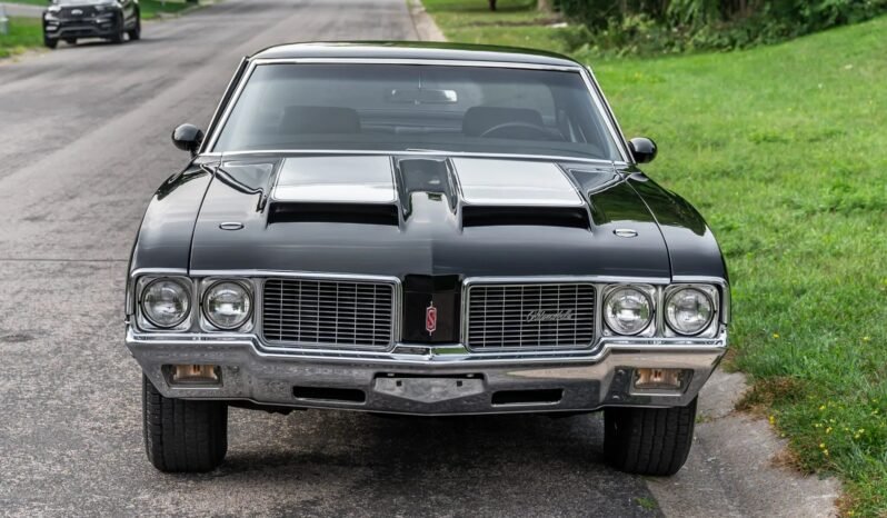 
								1970 Oldsmobile Cutlass S full									