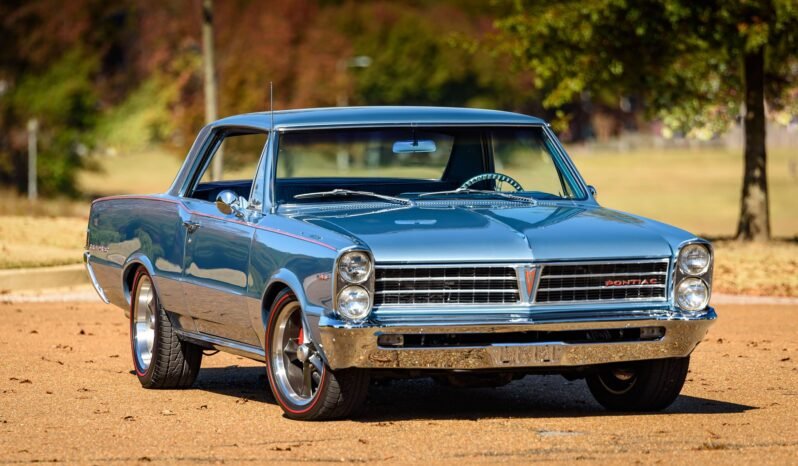 
								1965 Pontiac Tempest Custom full									