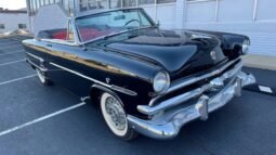 1953 Ford Crestline Sunliner
