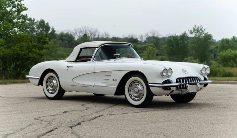 
								1959 Chevrolet Corvette White full									