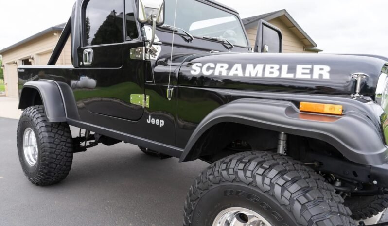 
								1982 Jeep CJ-8 Scrambler full									