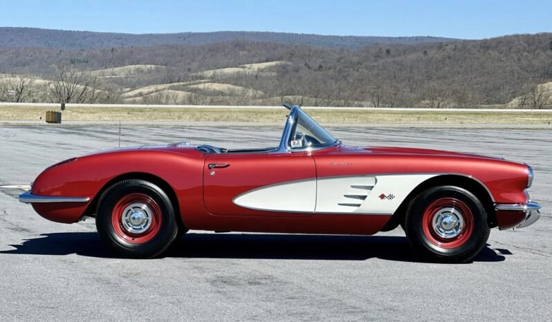 
								1960 Chevrolet Corvette 283 V8 full									