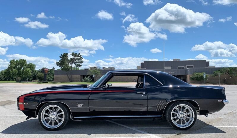 
								1969 Chevrolet Camaro Black V8 full									