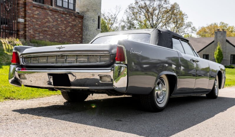 
								1963 Lincoln Continental Convertible V8 full									