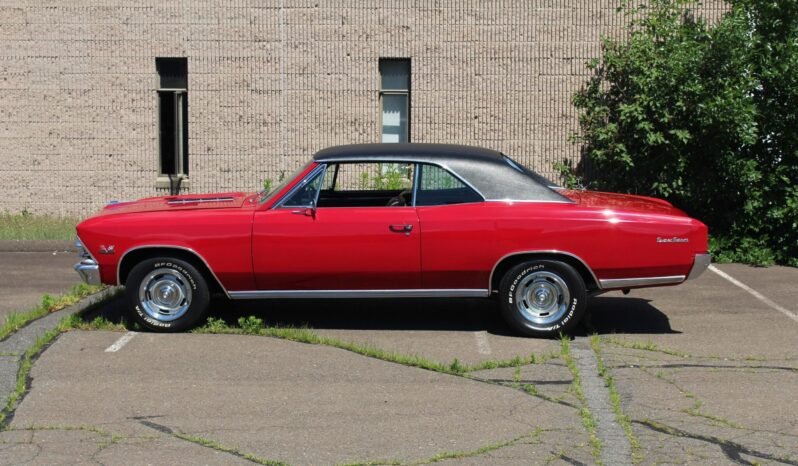 
								1966 Chevrolet Chevelle SS 396 full									