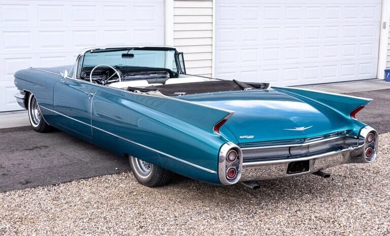 
								1960 Cadillac Series 62 Convertible Blue full									