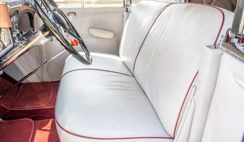 
								1935 Cadillac Model 355-D V8 full									