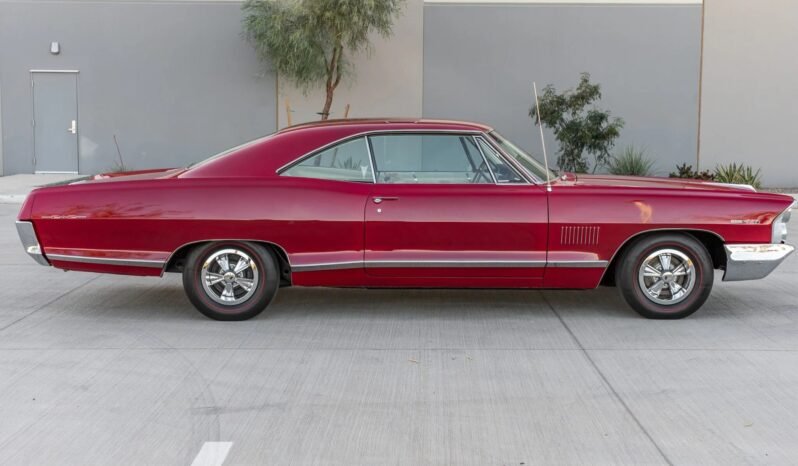 
								1965 Pontiac Catalina Sport Coupe full									