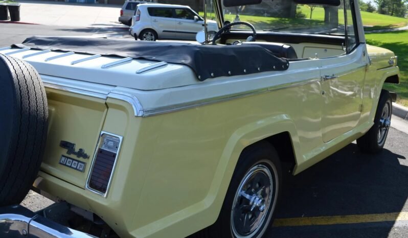 
								1967 Jeep Jeepster Commando full									