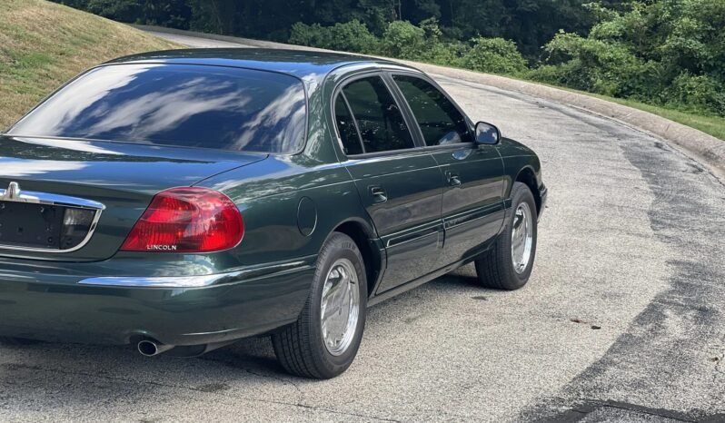 
								1998 Lincoln Continental full									
