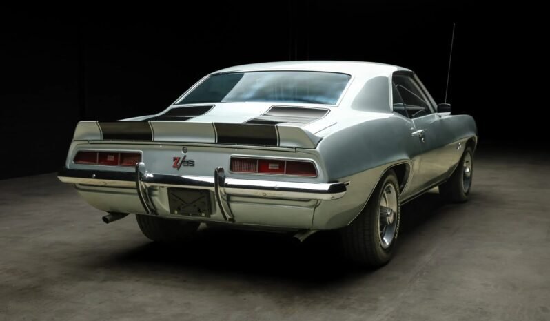 
								1969 Chevrolet Camaro Z/28 Coupe Silver full									