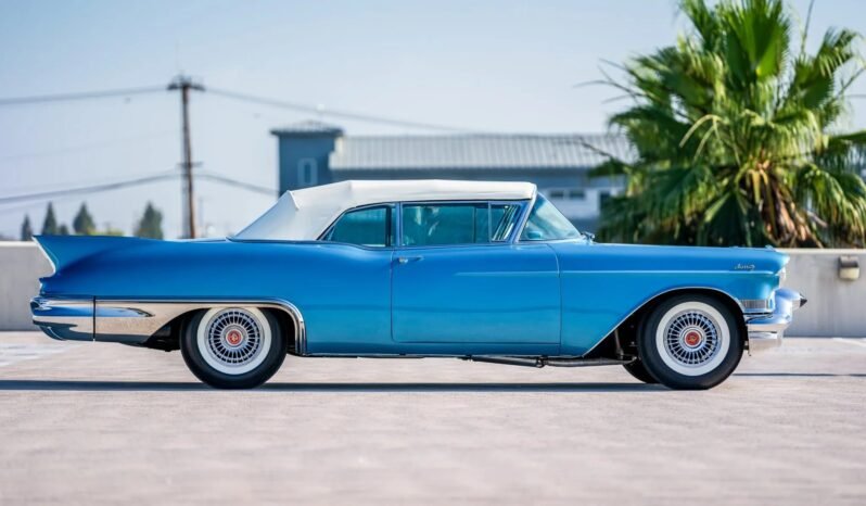 
								1957 Cadillac Eldorado Biarritz Bahama Blue full									