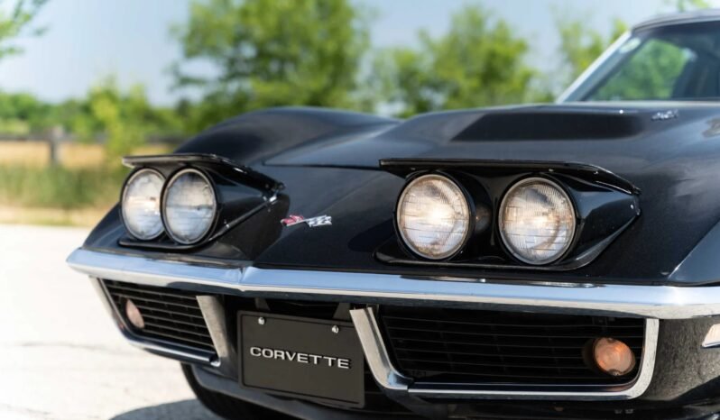 
								1968 Chevrolet C3 Corvette Coupe V8 full									