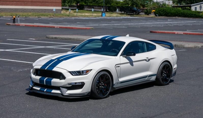 
								2020 Ford Mustang Shelby GT350R White full									