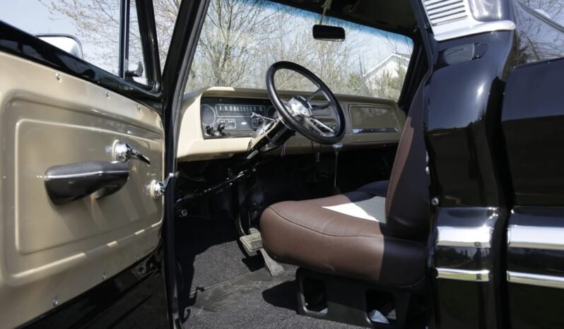 
								1964 Chevrolet C10 Custom Pickup Truck full									