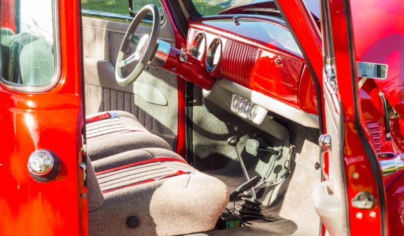 
								1953 Chevrolet 3100 V8 Pickup Truck full									