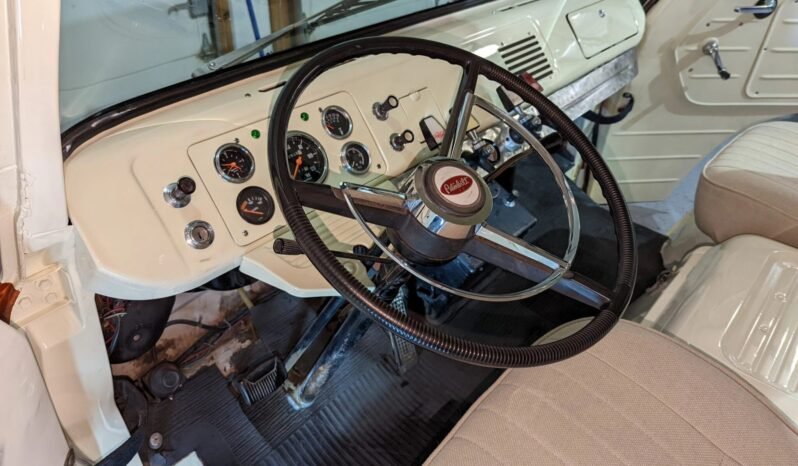 
								1963 Ford Econoline E-100 full									