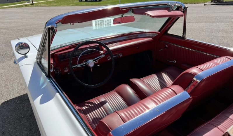 
								1962 Pontiac Tempest LeMans full									