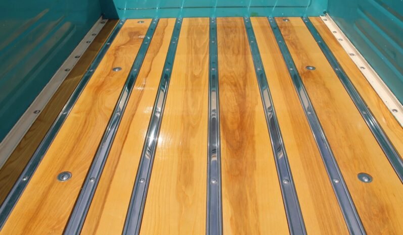 
								1956 GMC Suburban P100 full									