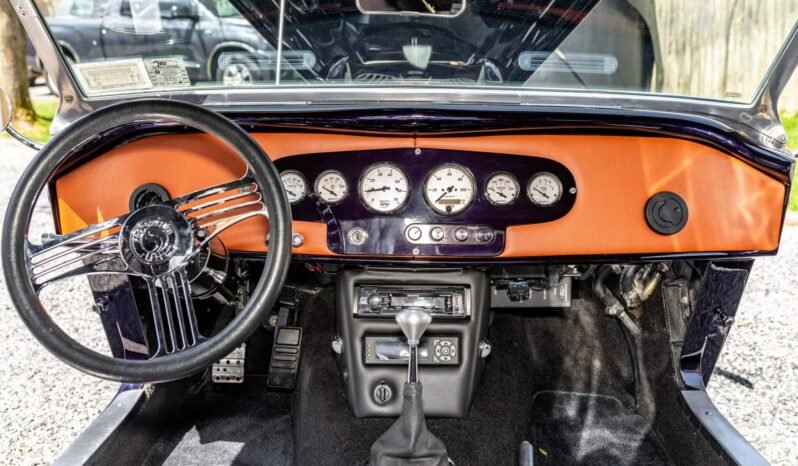 
								1933 Ford Factory Five Hot Rod full									