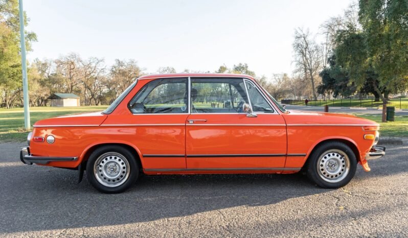 
								1973 BMW 2002 Orange full									