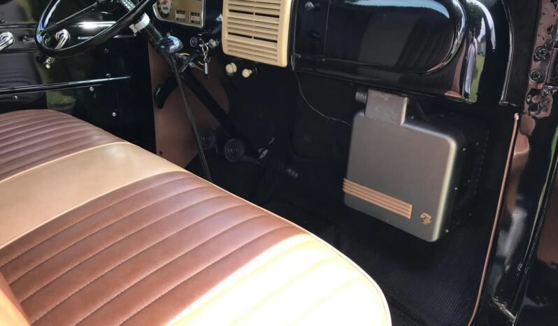 
								1949 Ford F-1 Pickup Truck full									