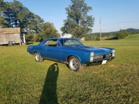 1967 Pontiac GTO V8 Blue