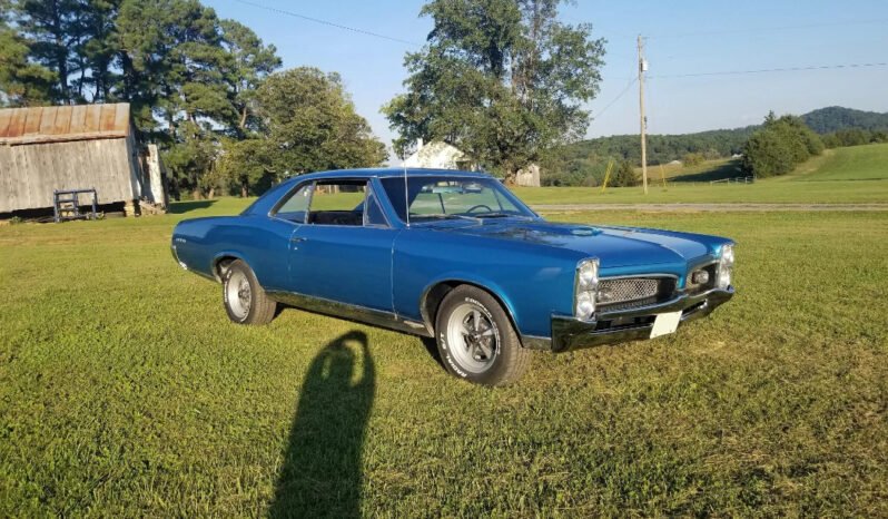 
								1967 Pontiac GTO V8 Blue full									
