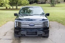 2022 Ford F-150 Lightning Lariat AWD