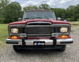 1985 Jeep Grand Wagoneer V8