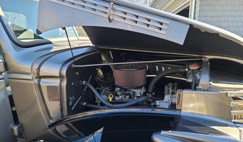 
								1942 Chevrolet MR-Series Dually Pickup Truck full									