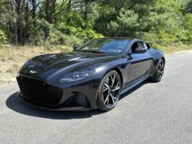 2021 Aston Martin DBS