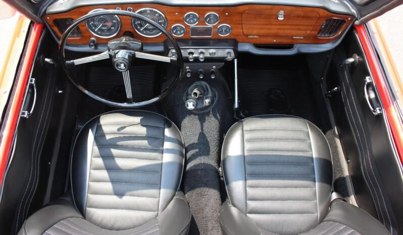 
								1963 Triumph TR4 Roadster full									