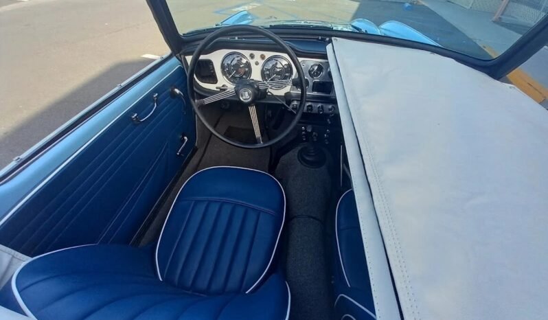 
								1962 Triumph TR4 Roadster full									