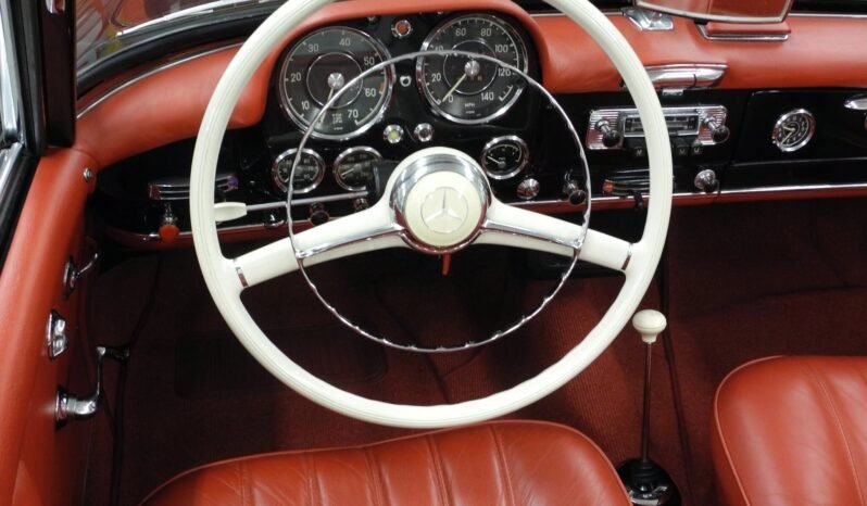 
								1961 Mercedes-Benz 190SL full									