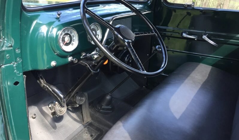 
								1951 Ford F1 Pickup Truck full									