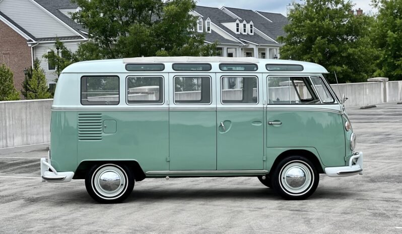 
								1964 Volkswagen Type 2 21-Window full									