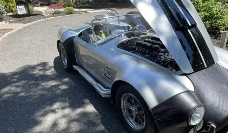 
								1964 Superformance MKIII Shelby Cobra V8 full									
