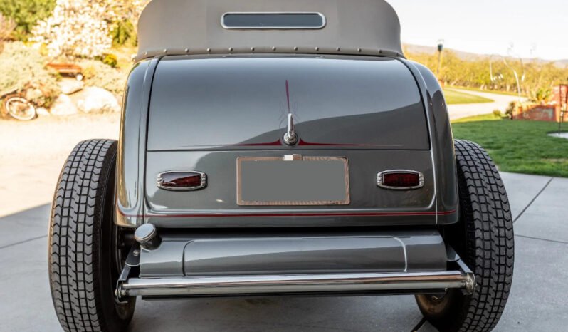 
								1932 Ford Roadster Highboy V8 Hot Rod full									