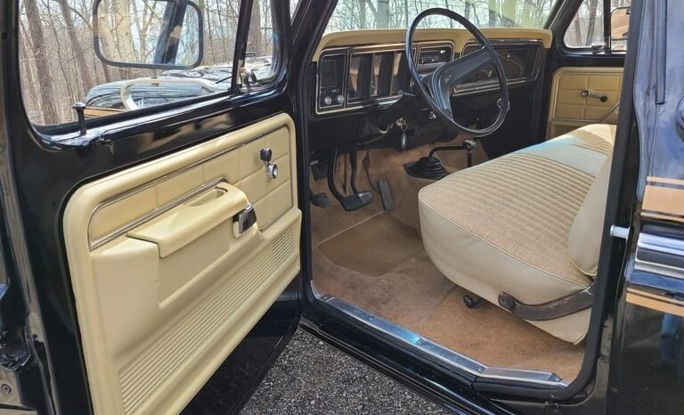 
								1977 Ford F-250 Highboy 4X4 full									